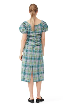 Discount GANNI Gerafftes Seersucker-Midikleid Mit Karomuster Und U-Ausschnitt Lagoon