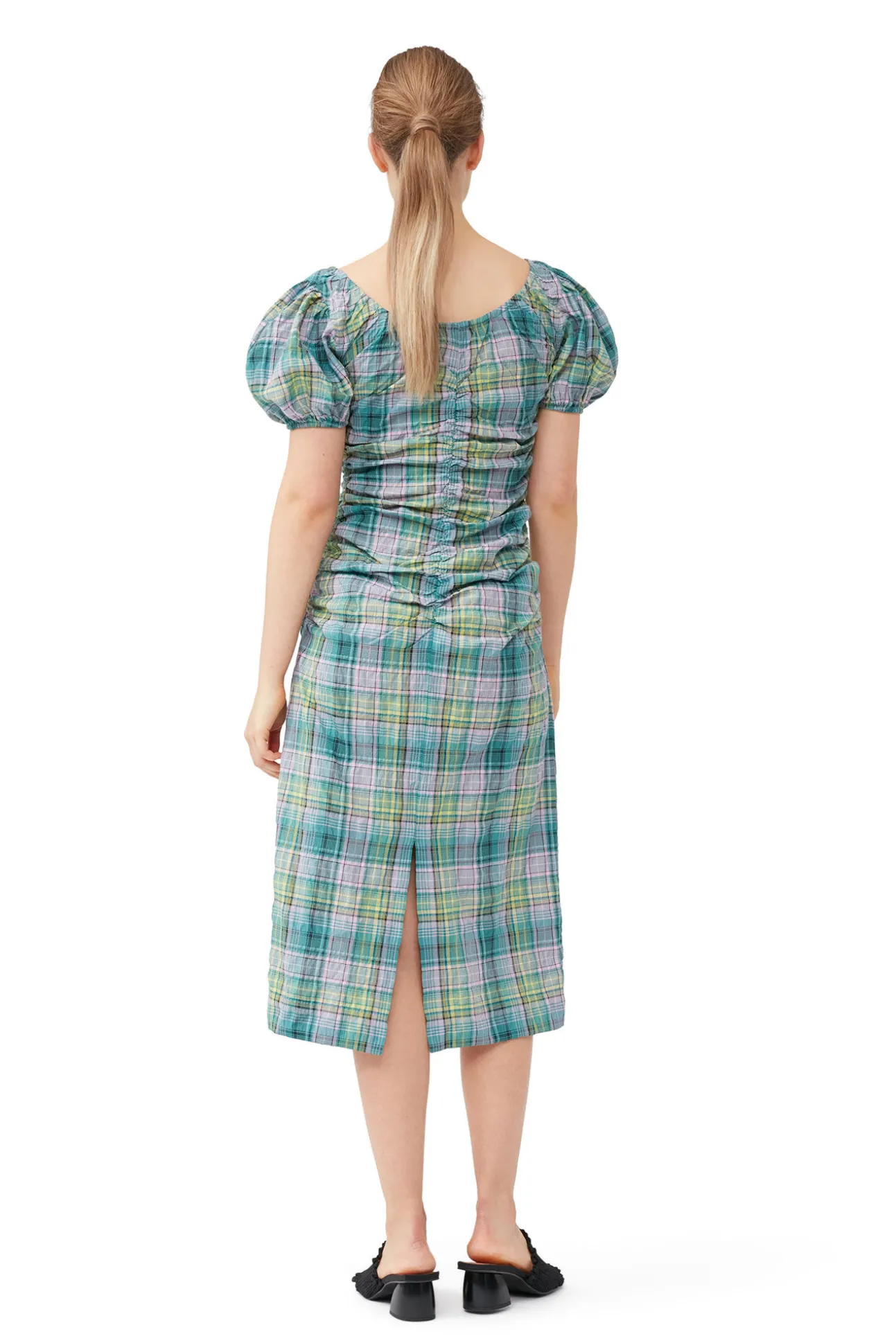 Discount GANNI Gerafftes Seersucker-Midikleid Mit Karomuster Und U-Ausschnitt Lagoon