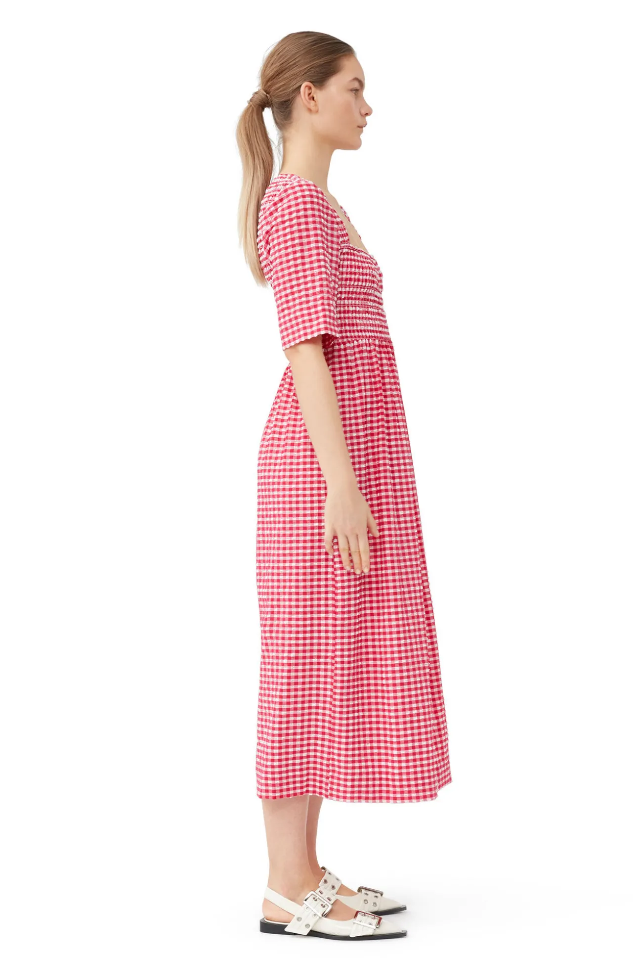Fashion GANNI Gesmoktes Seersucker-Kleid Love Potion