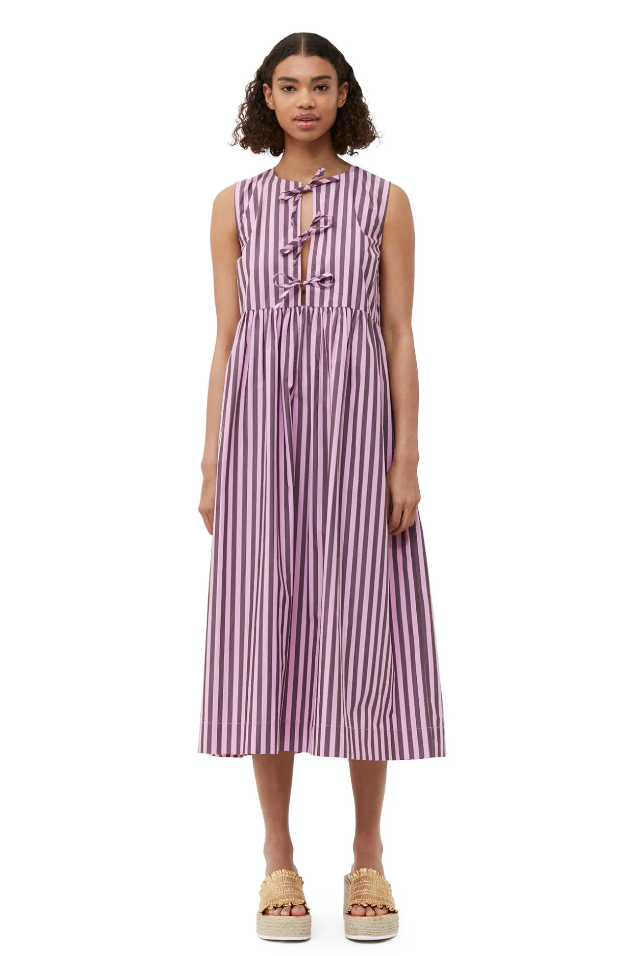 Shop GANNI Gestreiftes Cotton-Midikleid Bonbon