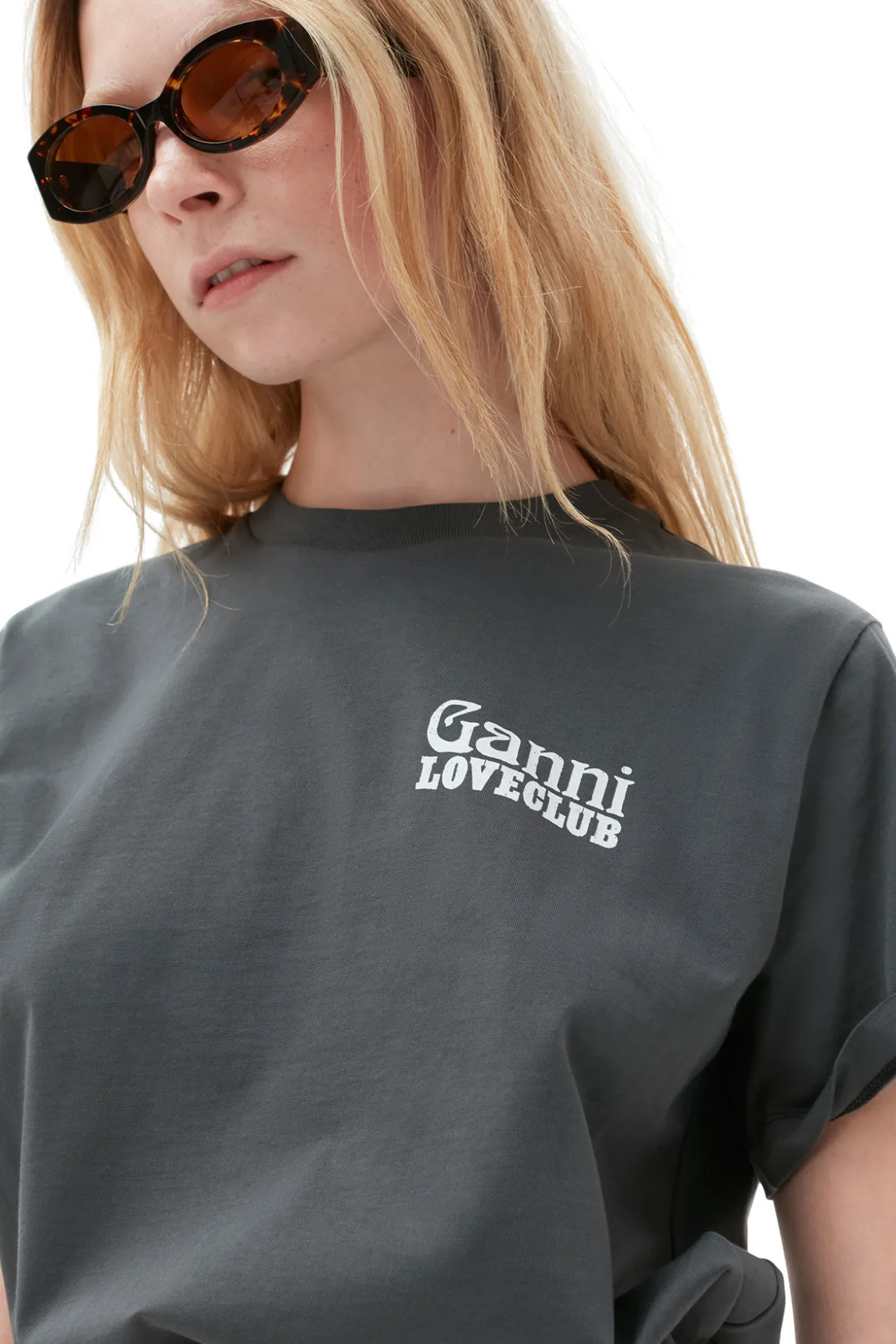 Store GANNI Lassiges Loveclub-T-Shirt Volcanic Ash