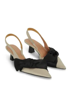 Shop GANNI Monochrome-Slingback-Pumps Mit Weicher Schleife Sand